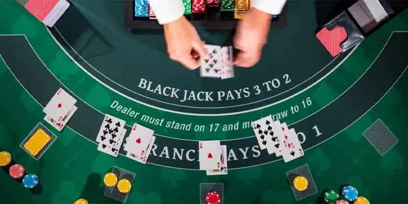 Hướng dẫn luật chơi phổ biến trong blackjack trực tuyến